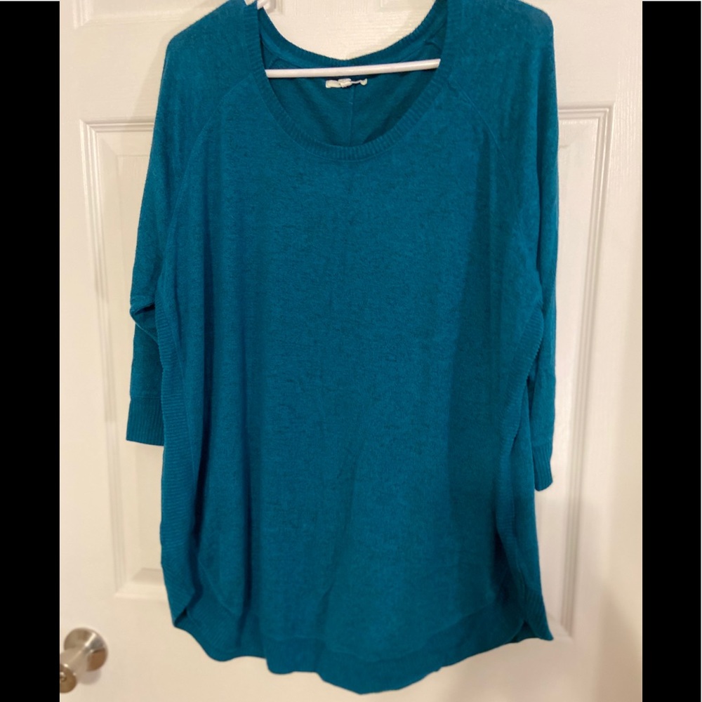 3/4 sleeve sweater
